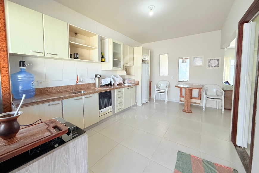 JD1661 - Casa com 3 dormitórios e espaço de festas no Itacolomi