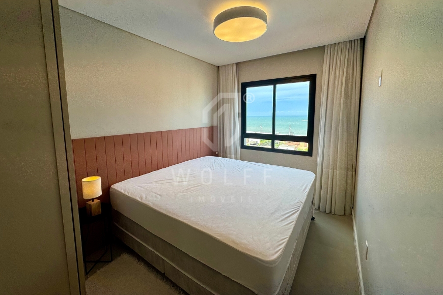 JD1662 - Apartamento semimobiliado na quadra mar