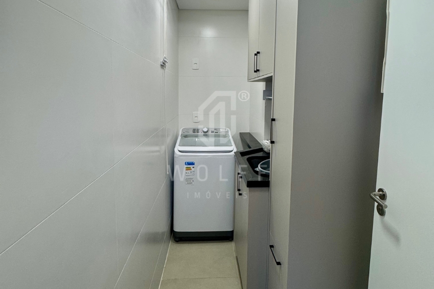 JD1662 - Apartamento semimobiliado na quadra mar