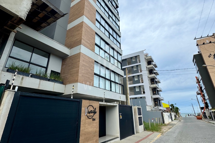 JD1662 - Apartamento semimobiliado na quadra mar