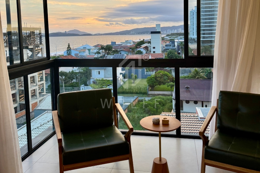 JD1662 - Apartamento semimobiliado na quadra mar