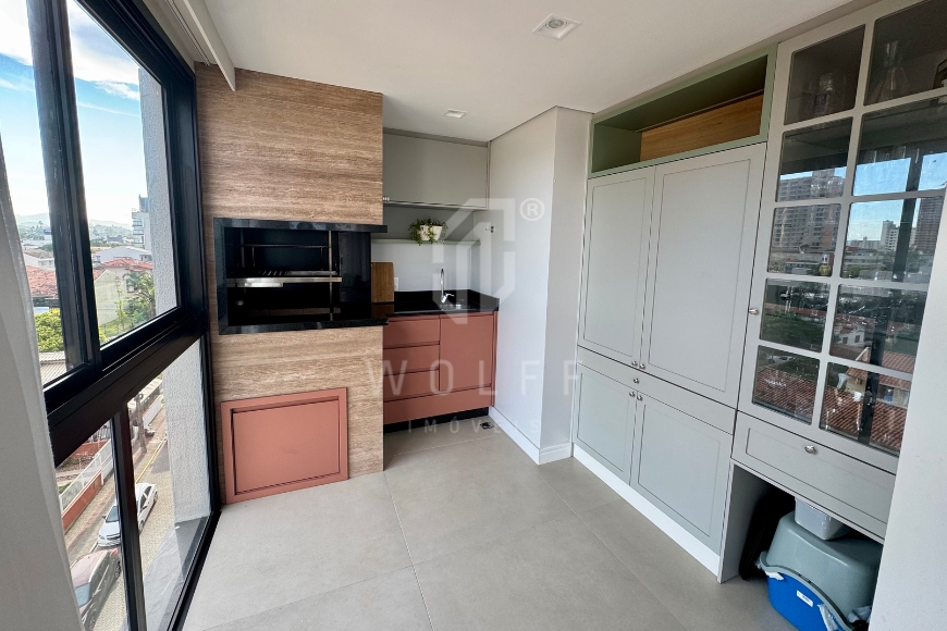 JD1662 - Apartamento semimobiliado na quadra mar