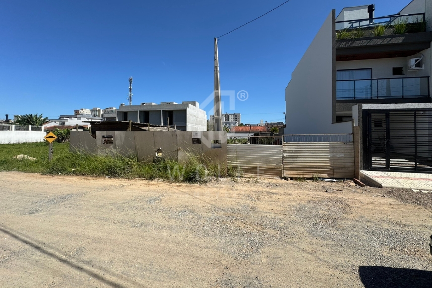 JD1663 - Terreno com 300m² no Itacolomi