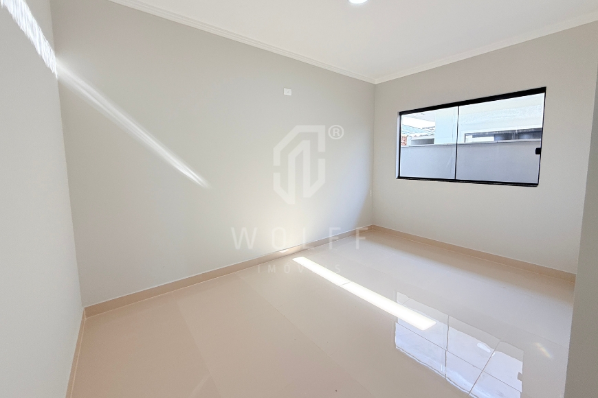 JD1667 - Casa com 3 dormitórios e corredor lateral em Itajuba