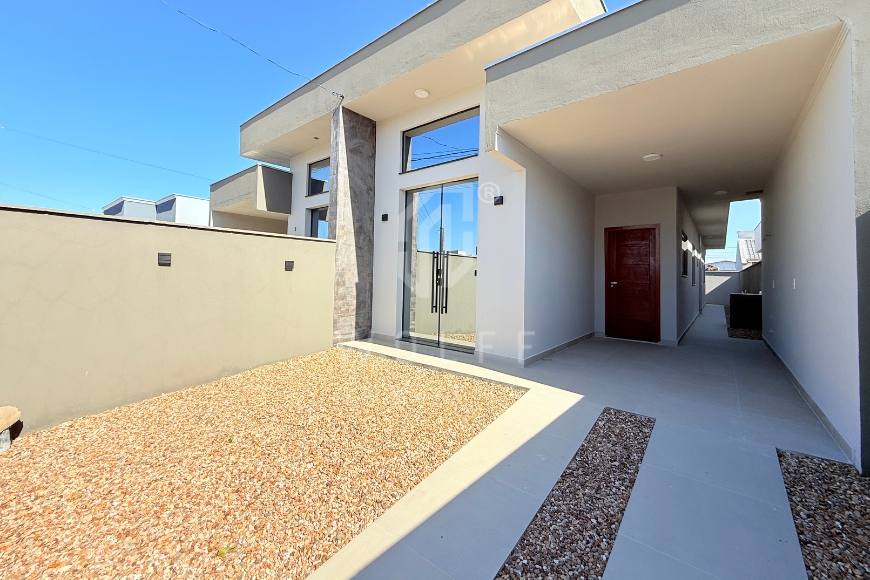 JD1667 - Casa com 3 dormitórios e corredor lateral em Itajuba