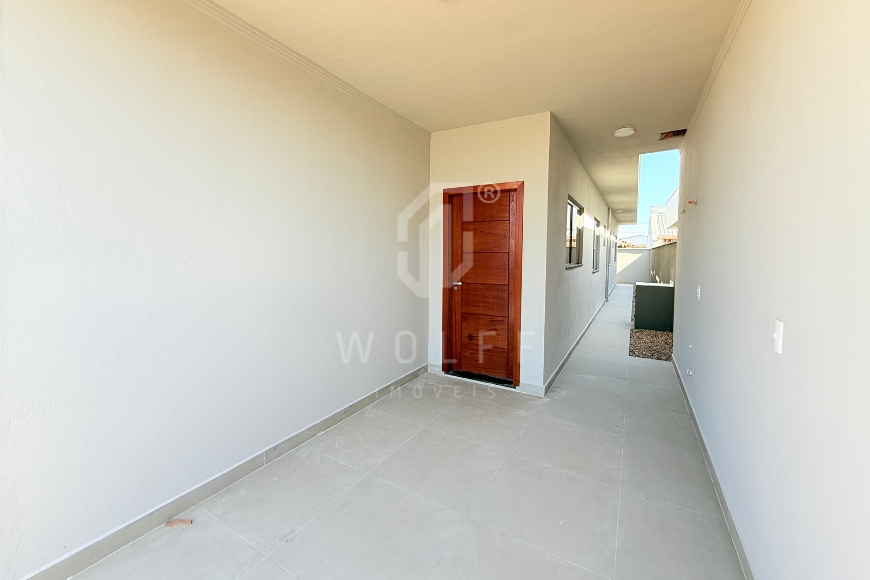 JD1667 - Casa com 3 dormitórios e corredor lateral em Itajuba