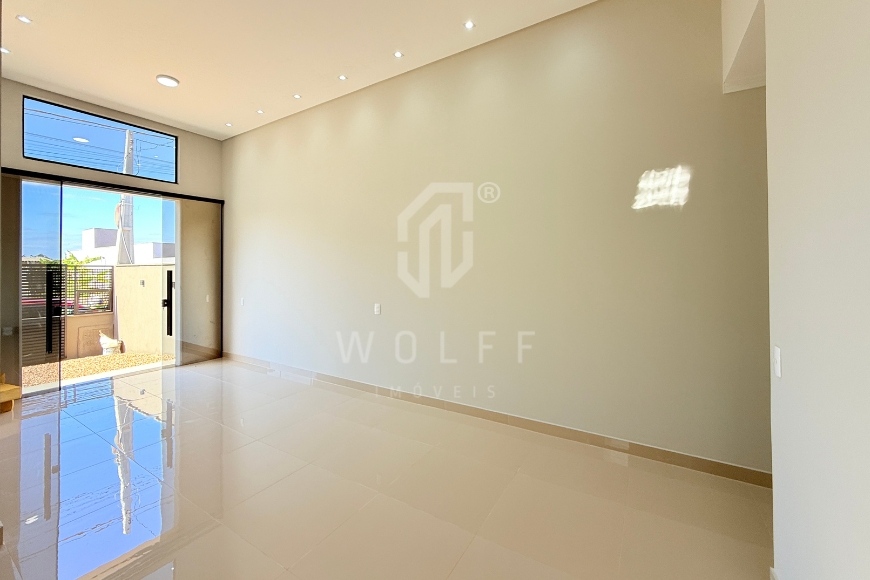 JD1667 - Casa com 3 dormitórios e corredor lateral em Itajuba