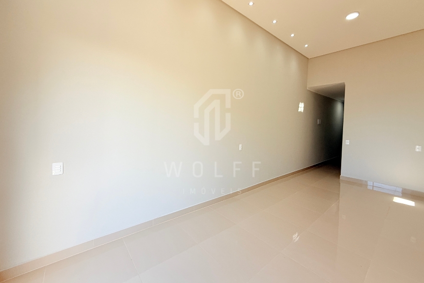 JD1667 - Casa com 3 dormitórios e corredor lateral em Itajuba