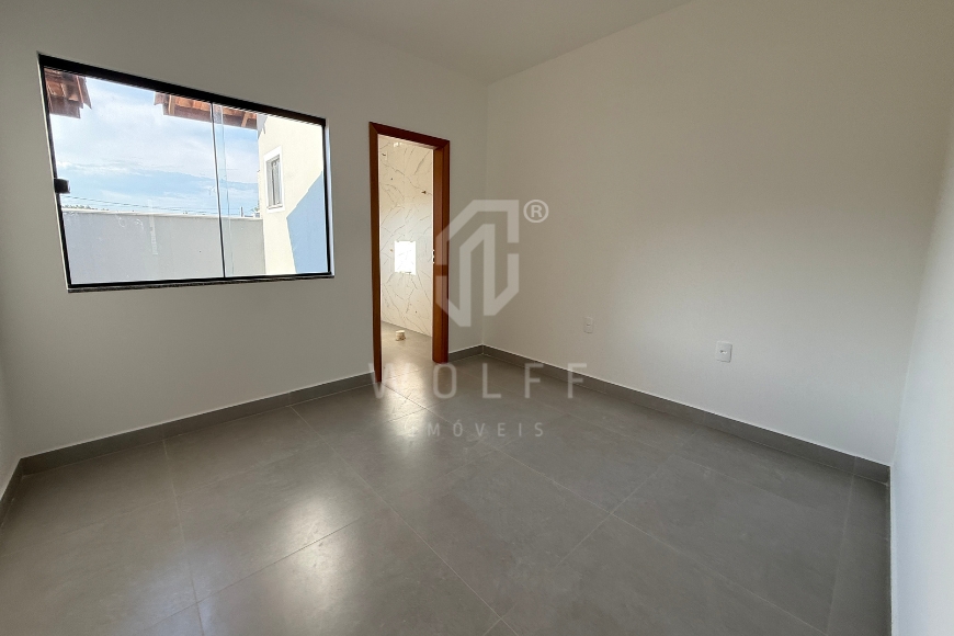 JD1668 - Casa com ótimo espaço de terreno em Itajuba 