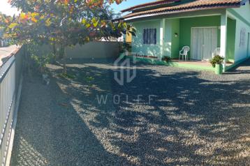 JD1675 - Casa com Edícula e Área de Festas