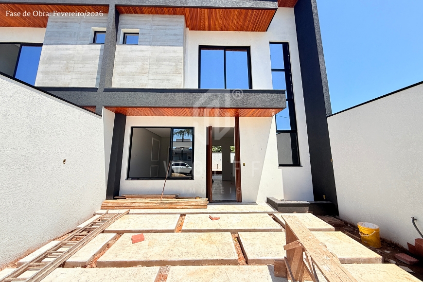 JD1678 - Sobrado com piscina e área de festas em Itajuba