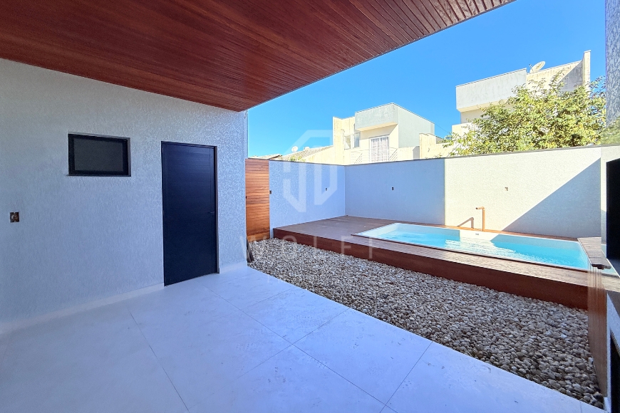 JD1678 - Sobrado com piscina e área de festas em Itajuba
