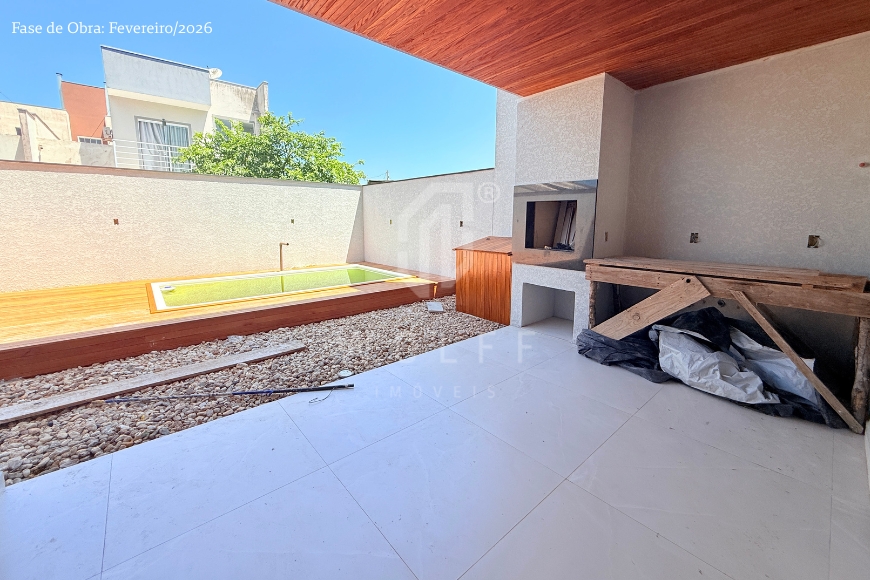 JD1678 - Sobrado com piscina e área de festas em Itajuba