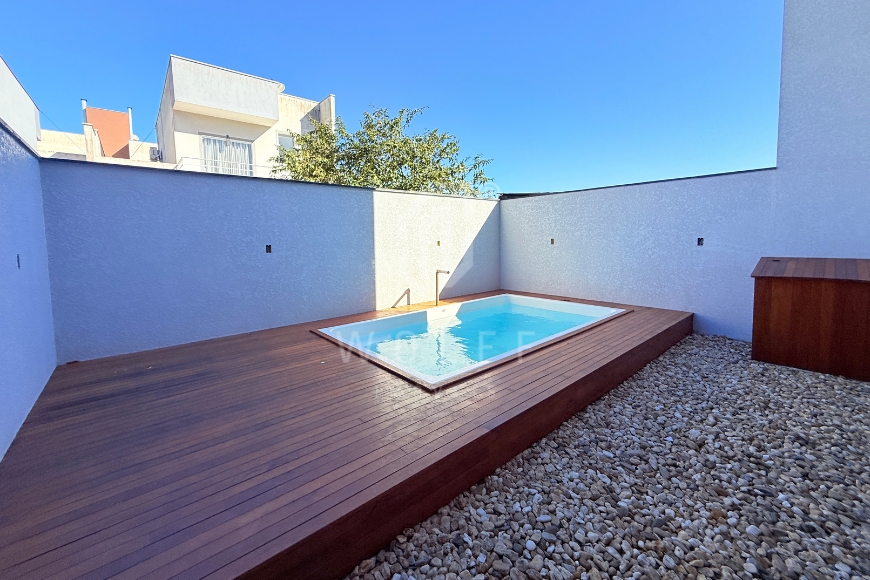 JD1678 - Sobrado com piscina e área de festas em Itajuba