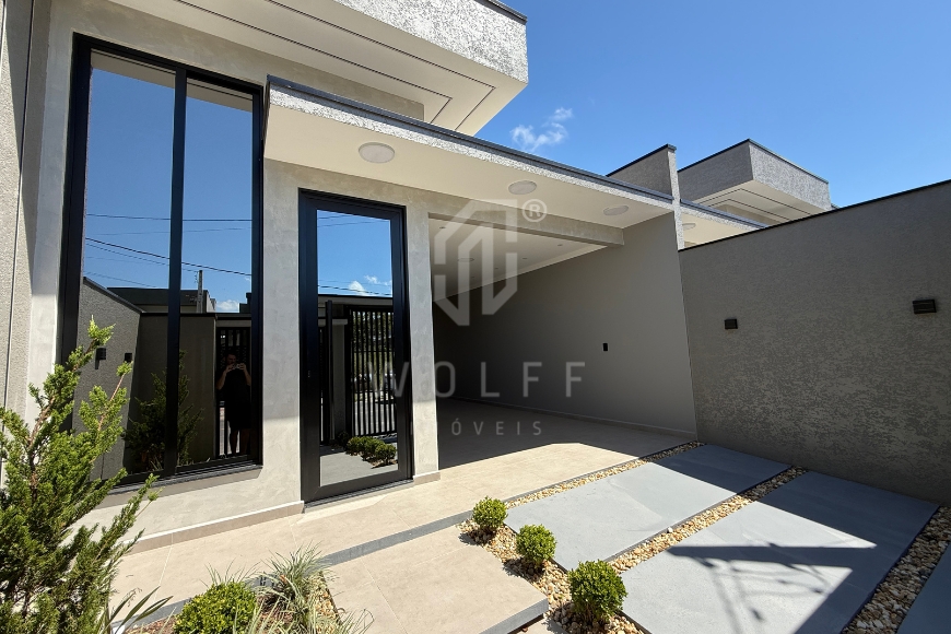 JD1684 - Casa Belíssima com corredor lateral em Itajuba