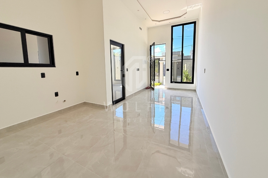 JD1684 - Casa Belíssima com corredor lateral em Itajuba