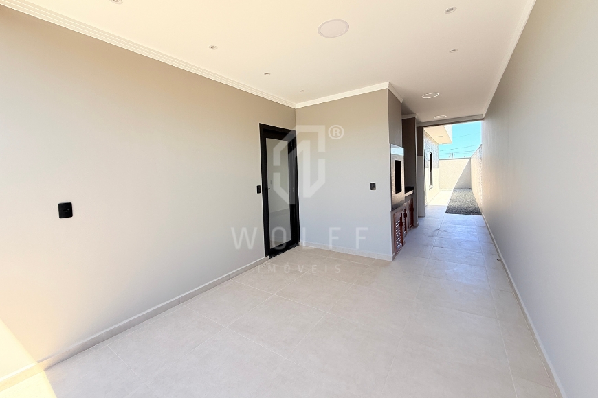 JD1684 - Casa Belíssima com corredor lateral em Itajuba