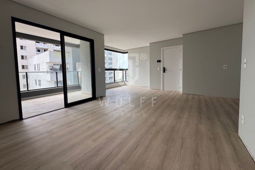 JD1686 - Apartamento com 03 dormitórios em Balneário Piçarras/SC
