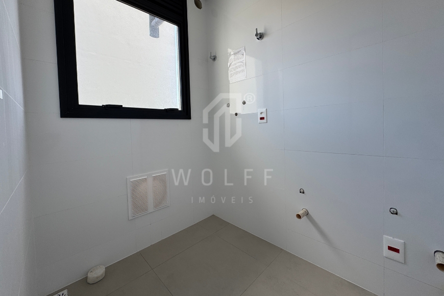 JD1686 - Apartamento com 03 dormitórios em Balneário Piçarras/SC