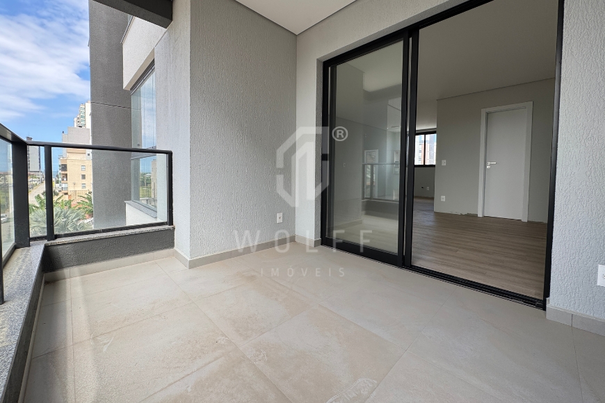 JD1686 - Apartamento com 03 dormitórios em Balneário Piçarras/SC