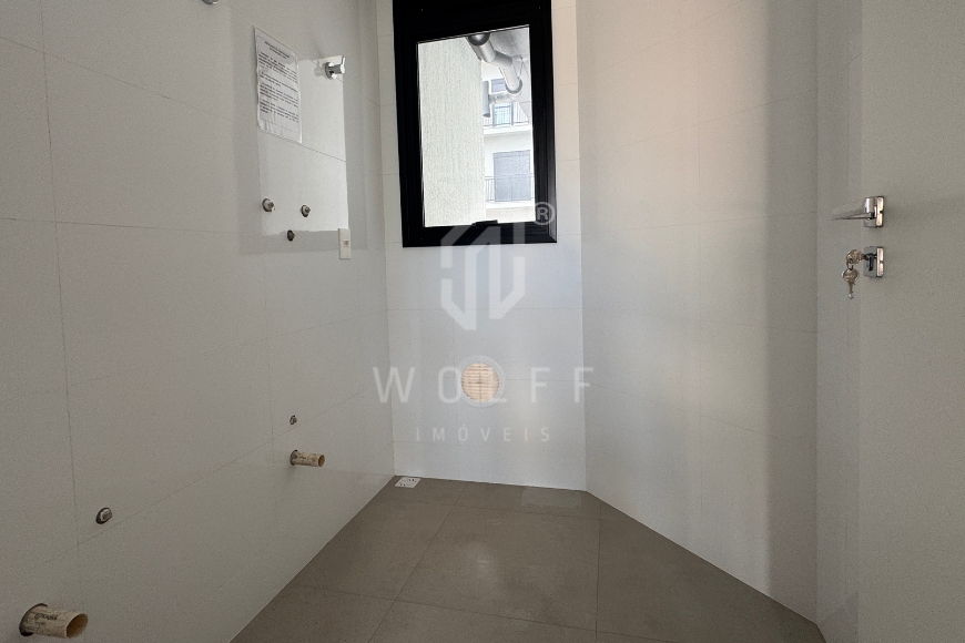 JD1687 - Apartamento com ótima localização em Balneário Piçarras/SC