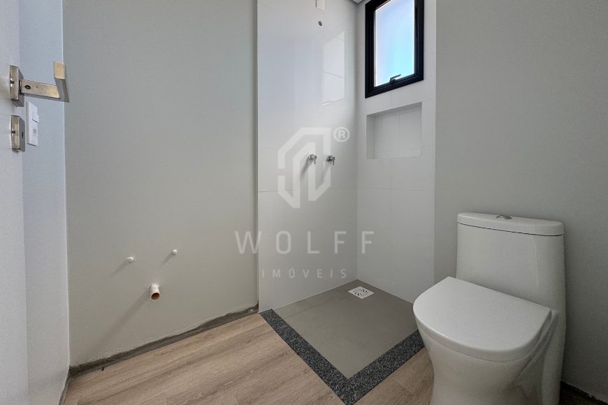 JD1687 - Apartamento com ótima localização em Balneário Piçarras/SC