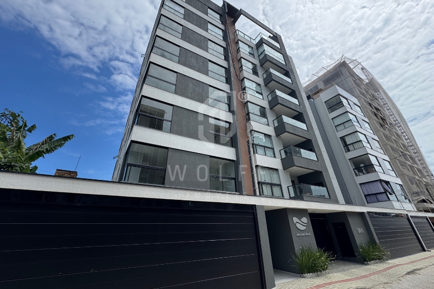 JD1687 - Apartamento com ótima localização em Balneário Piçarras/SC