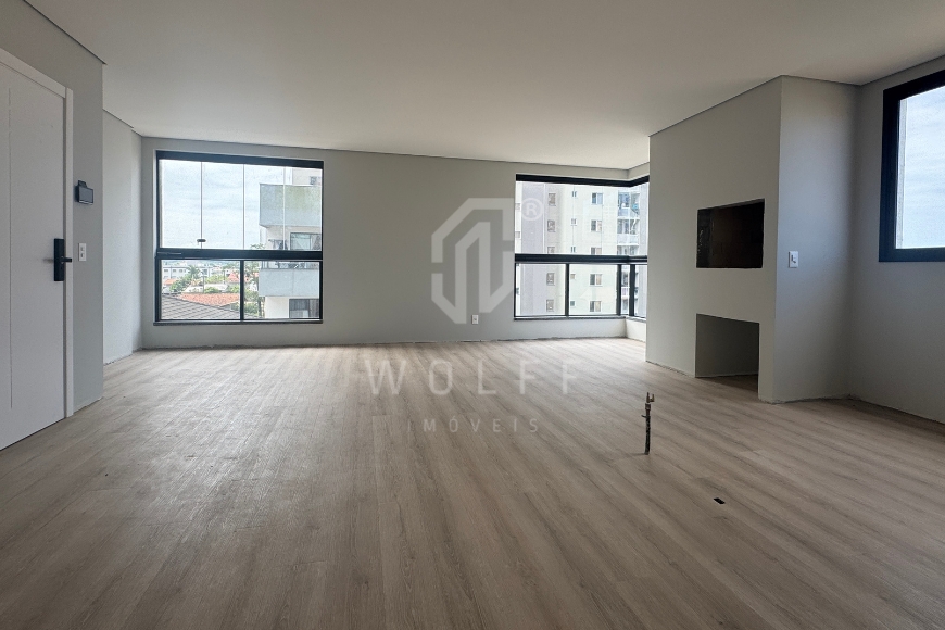JD1687 - Apartamento com ótima localização em Balneário Piçarras/SC