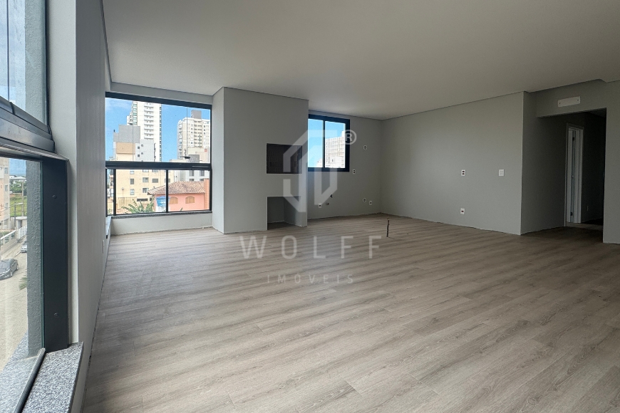 JD1687 - Apartamento com ótima localização em Balneário Piçarras/SC