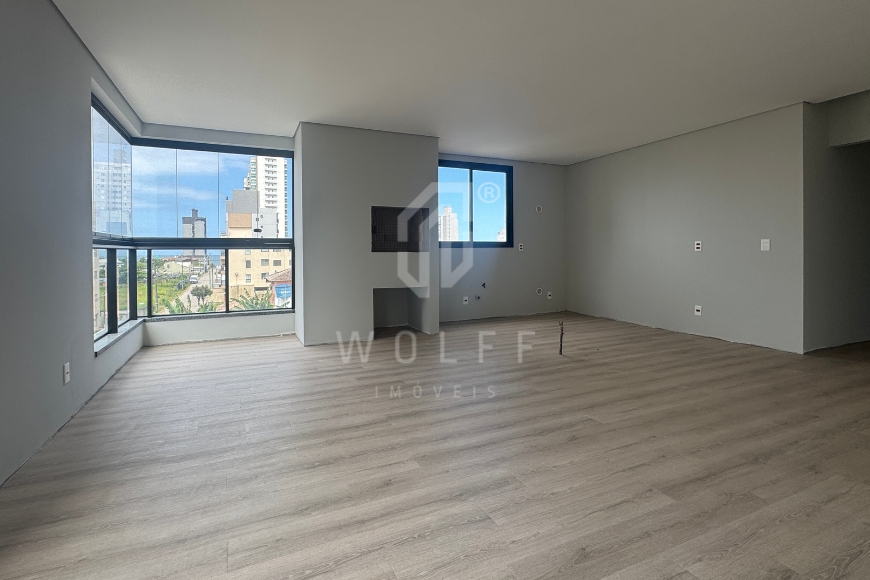 JD1687 - Apartamento com ótima localização em Balneário Piçarras/SC