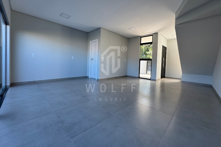 JD1689 - Sobrado com 1 suíte + 2 dormitórios