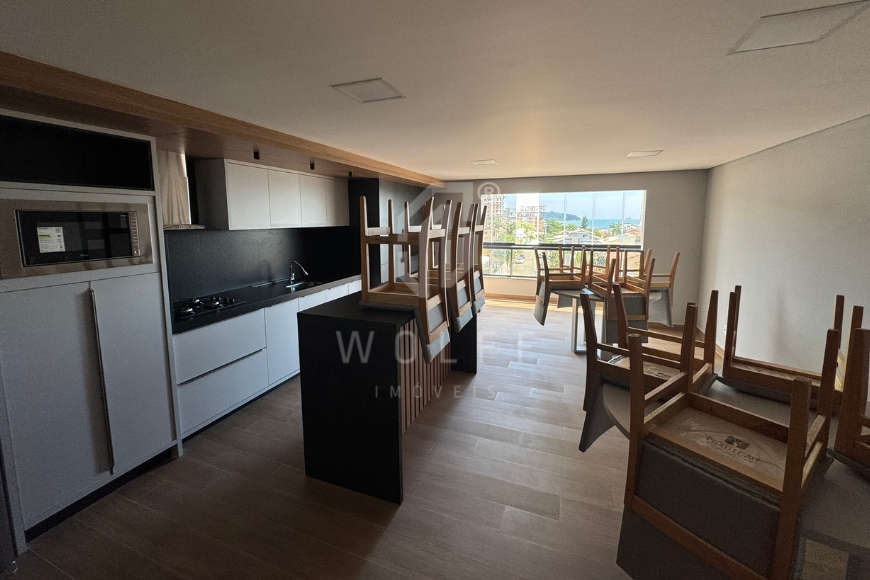 JD1695 - Apartamento com 3 suítes a 350 metros da praia