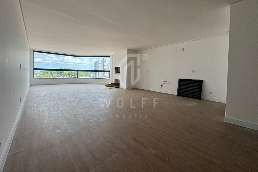 JD1695 - Apartamento com 3 suítes a 350 metros da praia