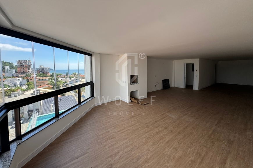 JD1695 - Apartamento com 3 suítes a 350 metros da praia