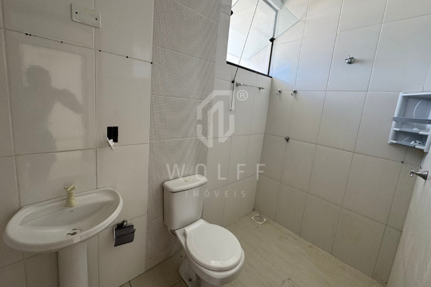 JD1697 - Sobrado na região Central de Balneário Piçarras