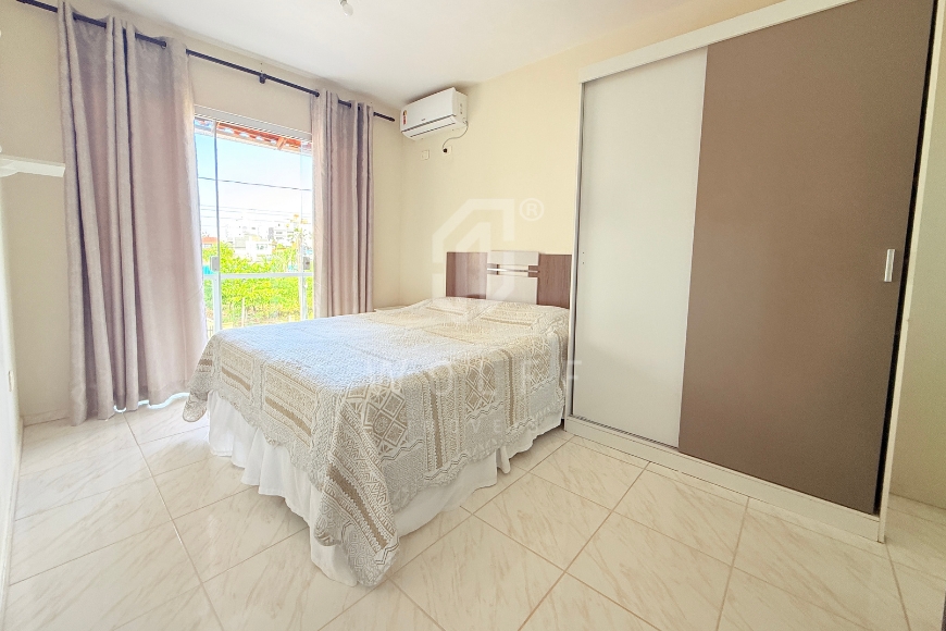 JD1703 - Sobrado mobiliado a 200 metros da praia