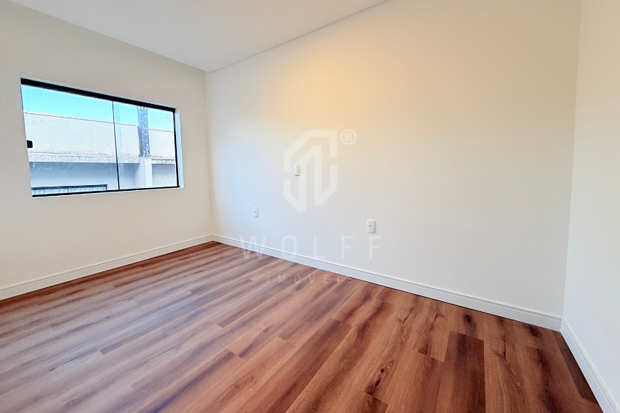 JD1705 - Sobrado com piscina no bairro Itacolomi 