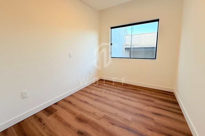 JD1705 - Sobrado com piscina no bairro Itacolomi 