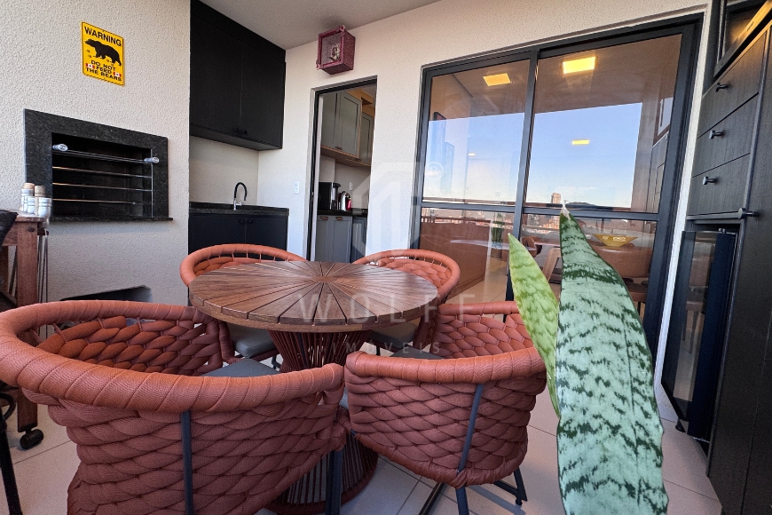 JD1707 - Apartamento Mobiliado na praia de Armação