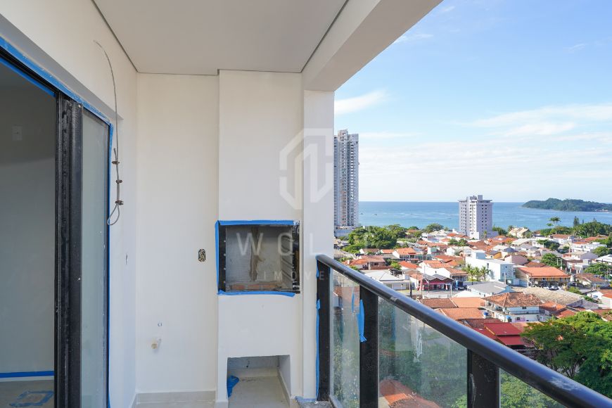 JD1711 - Apartamento de 03 dormitórios na Praia da Armação