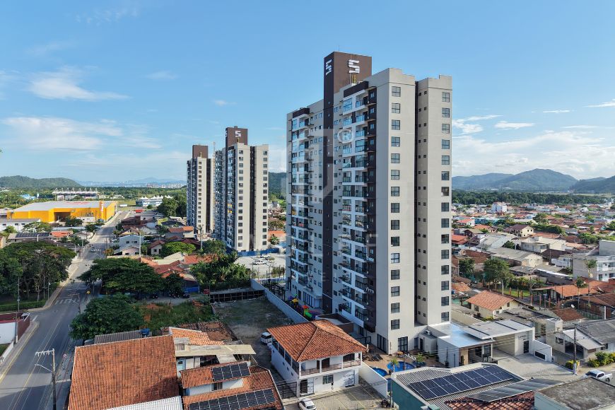 JD1711 – Apartamento de 03 dormitórios na Praia da Armação
