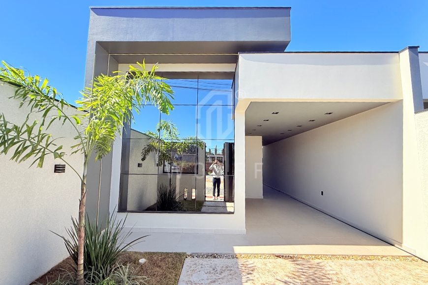JD1717 - Casa com Espaço Gourmet nos fundos