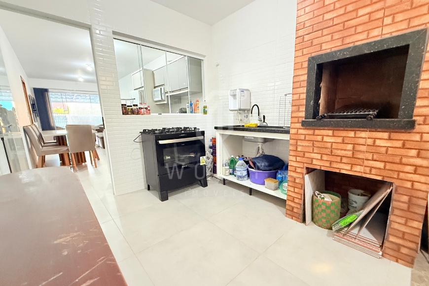 JD1719 - Casa Mobiliada com 03 dormitórios em Itajuba