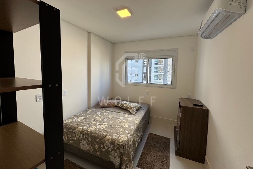 JD1724 - Apartamento Frente Mar em Balneário Piçarras/SC