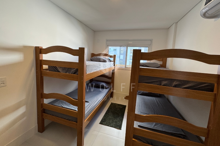 JD1724 - Apartamento Frente Mar em Balneário Piçarras/SC