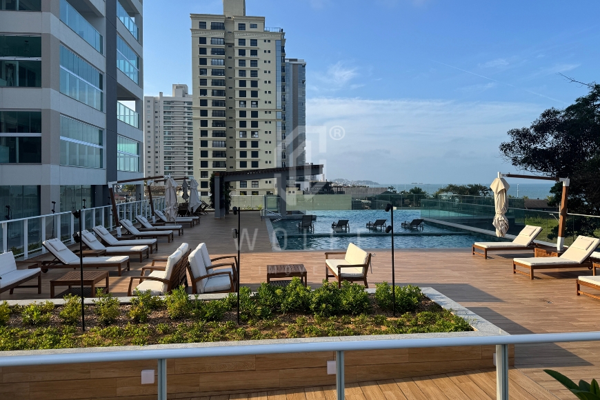 JD1724 - Apartamento Frente Mar em Balneário Piçarras/SC