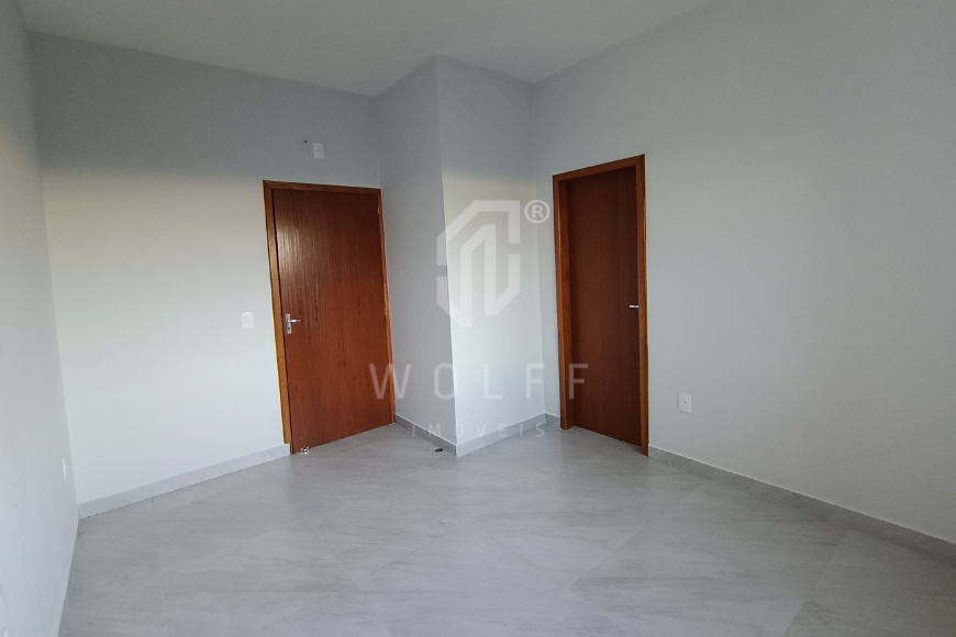 JD1725 - Casa com 03 dormitórios e amplo espaço de terreno livre