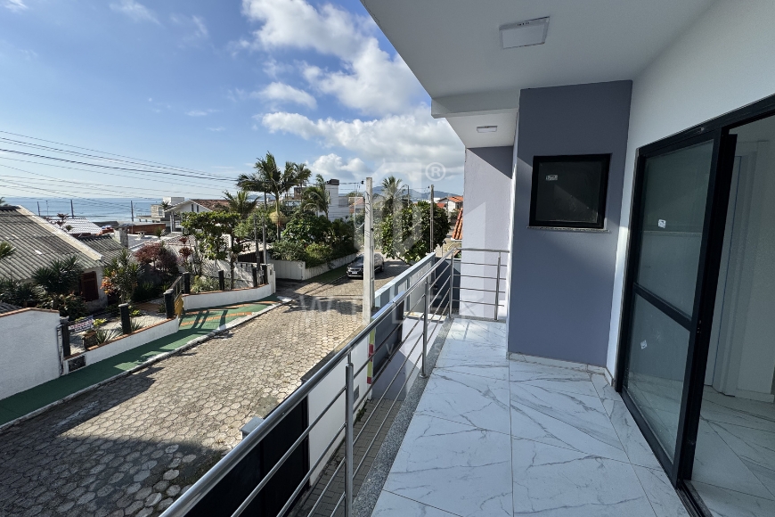 JD1726 - Sobrado no Quilombo a 130 metros da Praia