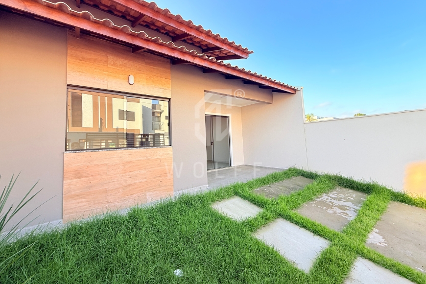 JD1727 - Casa Geminada com Espaço de Festas