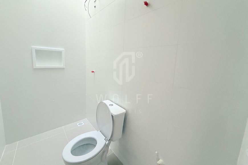 JD1727 - Casa Geminada com Espaço de Festas